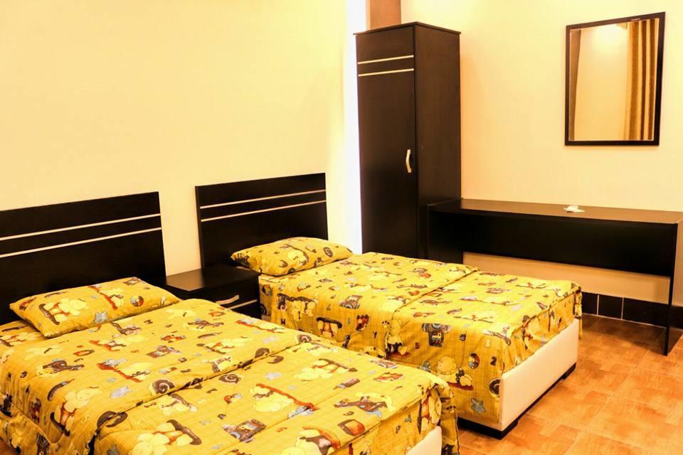 Al Riyati Hotel Apartments Акаба Экстерьер фото